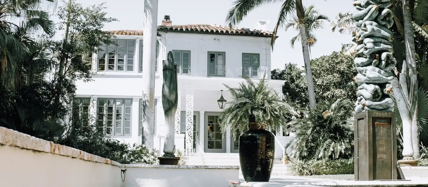 Bright Florida home in full sun